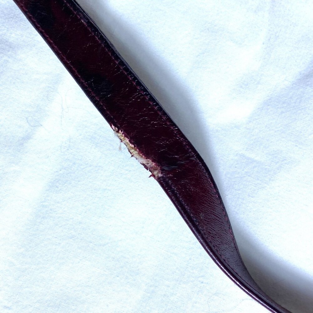 RED GENUINE EEL SKIN ZIPPERED SHOULDER BAG - Picture 4 of 10